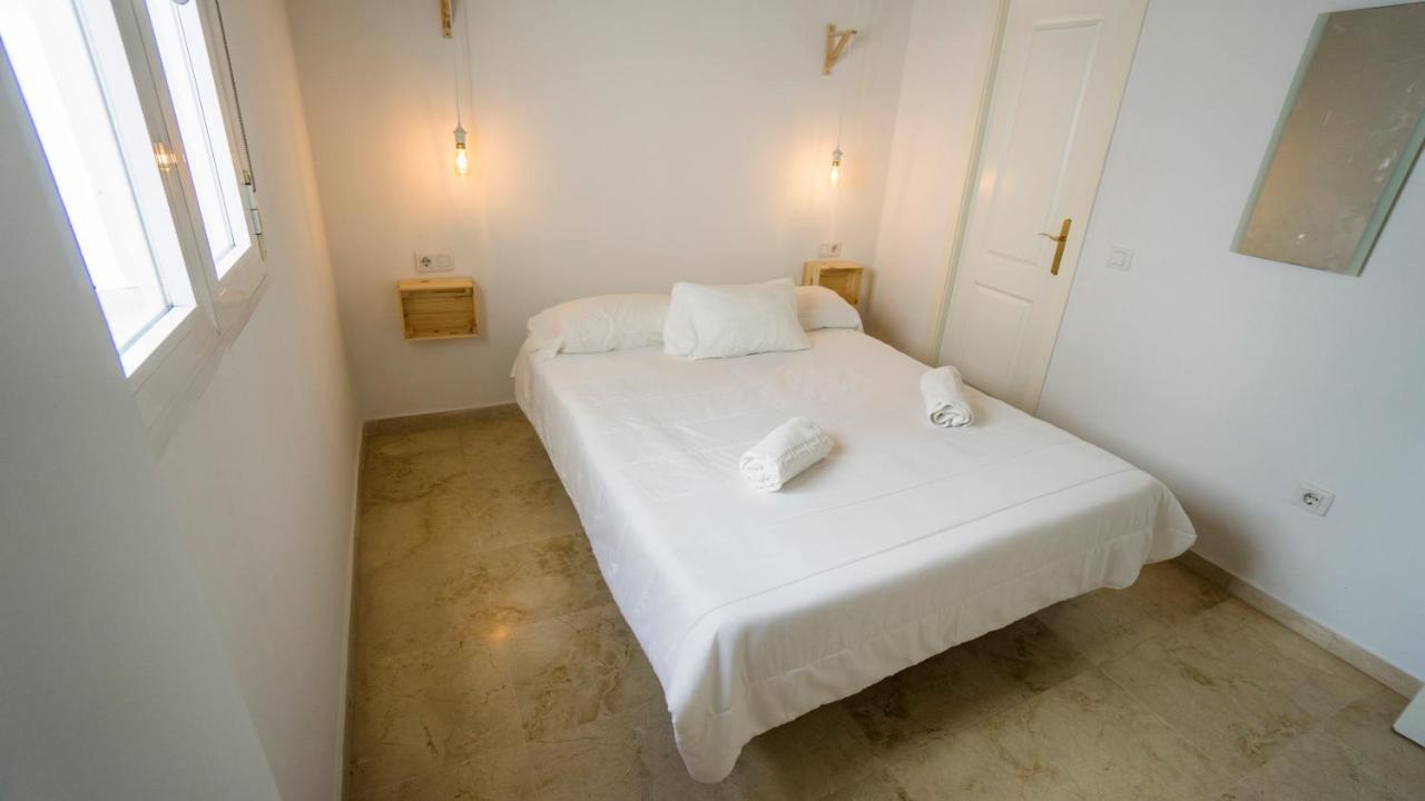 Rentalsevilla Feria Duplex Con Terraza Εξωτερικό φωτογραφία